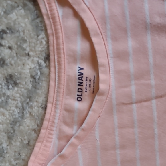 Girl's Old Navy Softest Tee size Large - Picture 2 of 3